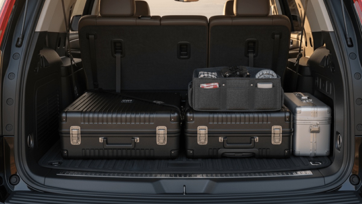 🚀 تجربه سفر لوکس خانوادگی با خودروهای بزرگ: راهنمای نهایی برای جاده‌ای فراموش‌نشدنی